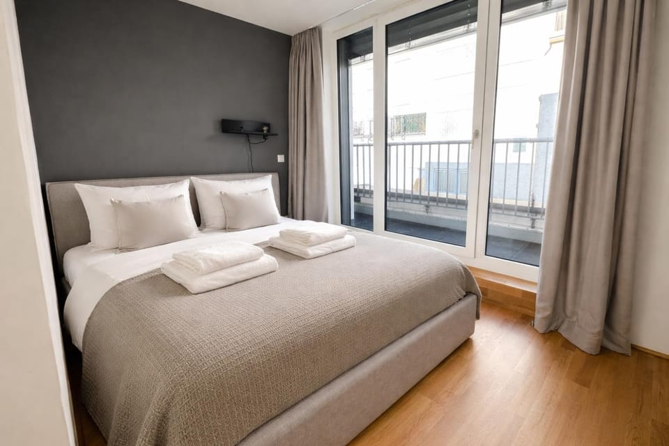 Bed, View (from property/room), Balcony/Terrace, Photo of the whole room, Bedroom, towels
