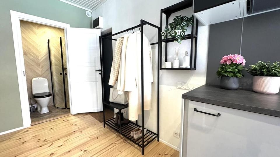 Bathroom, wardrobe