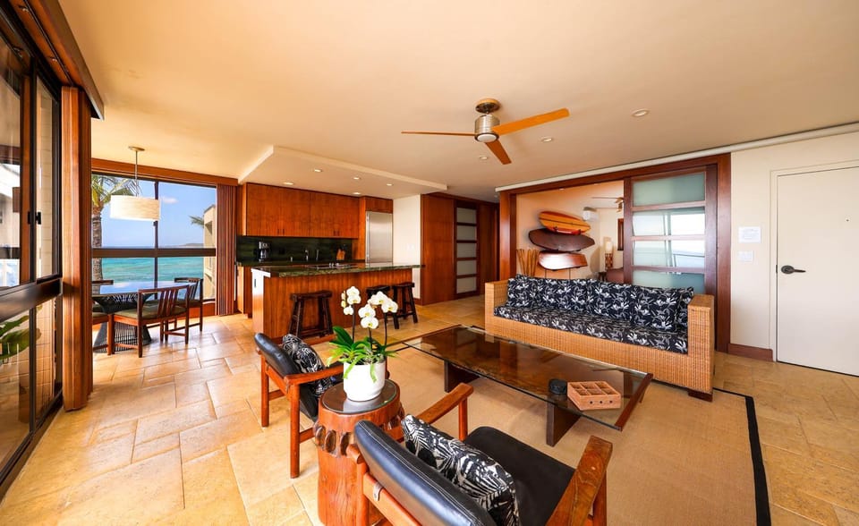 Living room, Dining area, kitchen