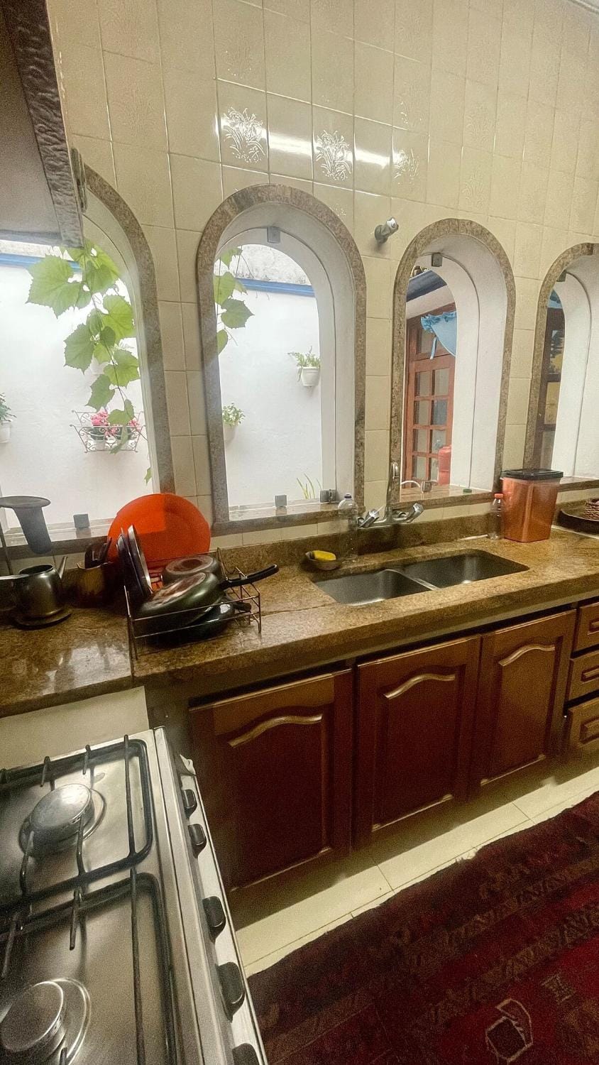 Casa estilosa com 4 suítes em ótima localização de SP Vacation rental in Sao Paulo City