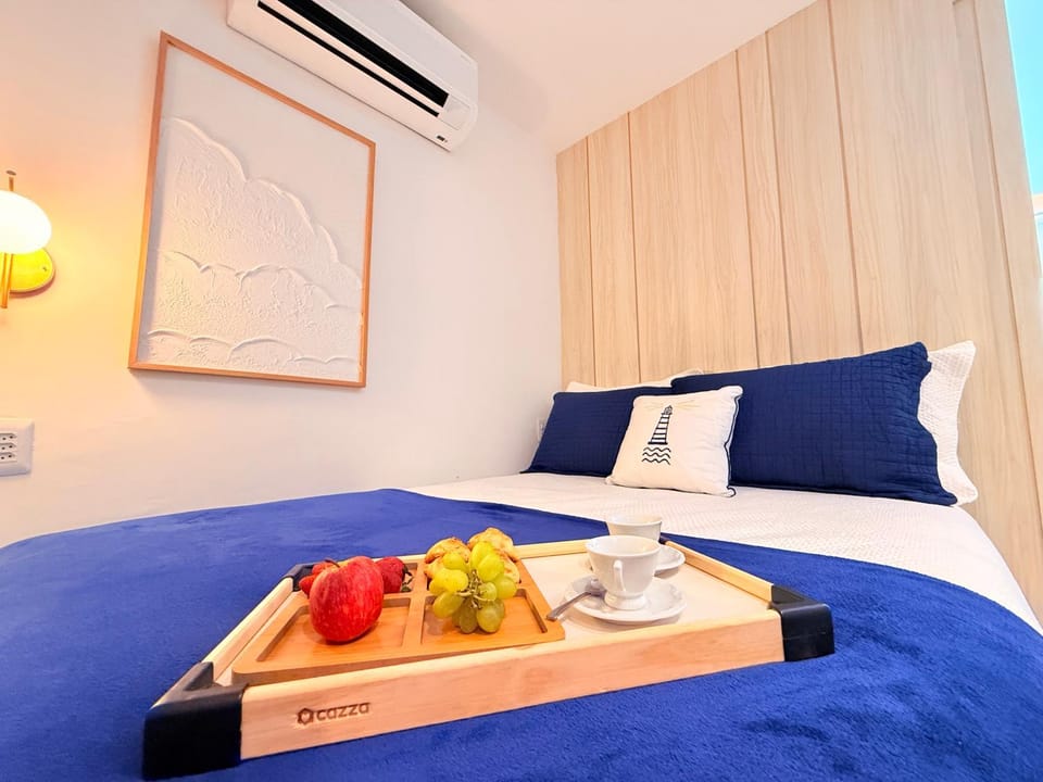 Bed, air conditioner