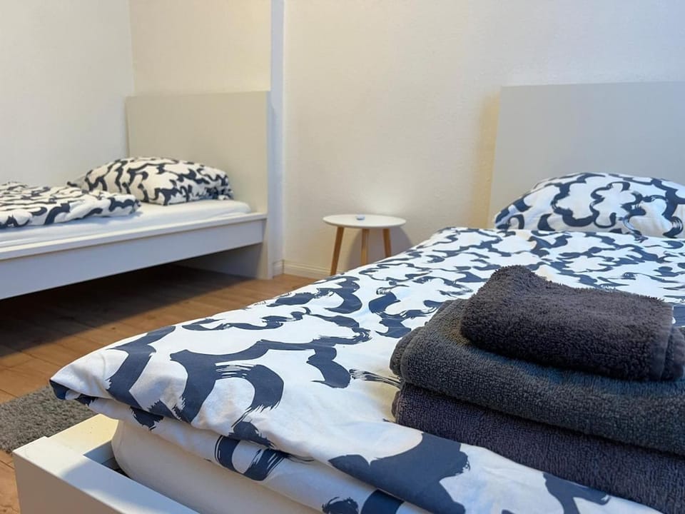 Komfortable Erdgeschosswohnung mit Self-Check-in, WLAN & mehr Apartment in Bremerhaven