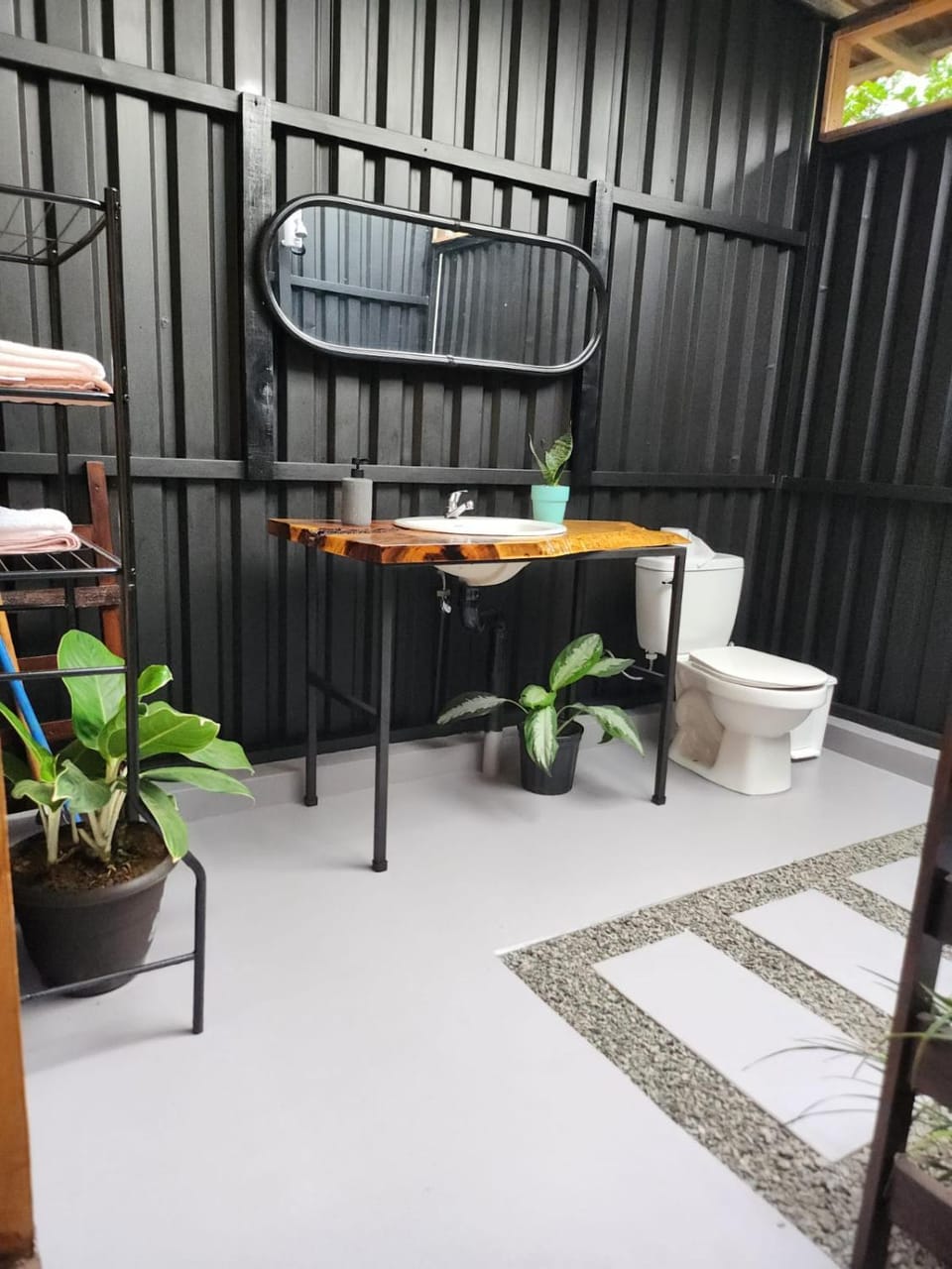 Glamping Moku Campground/ 
RV Resort in Cartago Province, Costa Rica