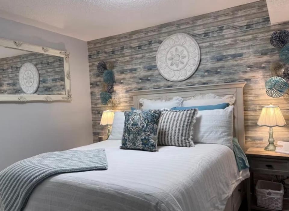 Harrison Lakeside Retreat Apartment in Harrison Hot Springs
