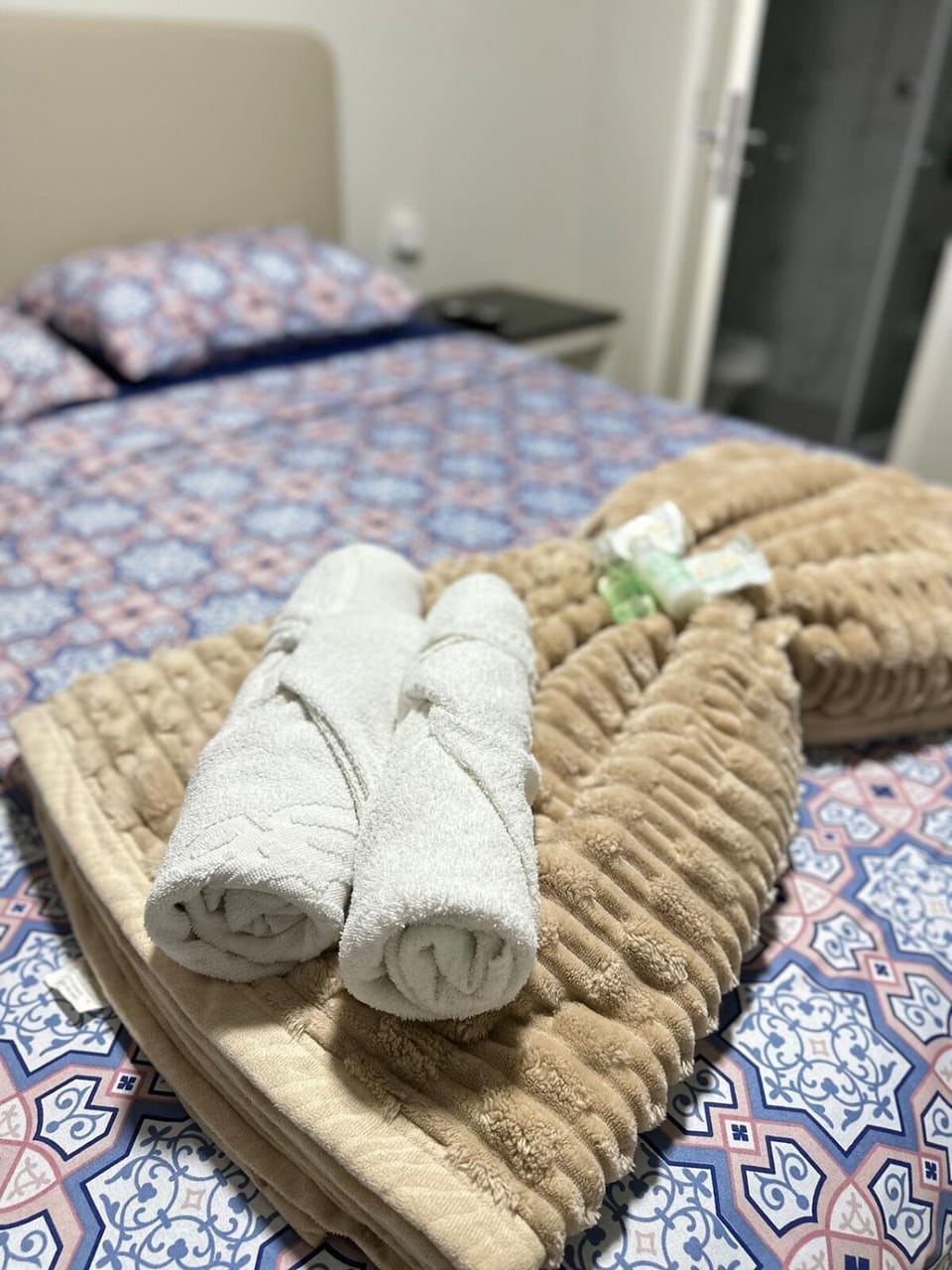 Suíte Quarto 3km de Florianópolis Bed and Breakfast in São José