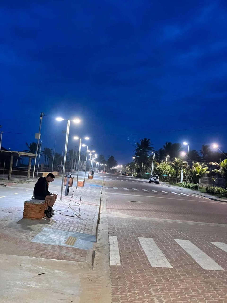 Night, Neighbourhood