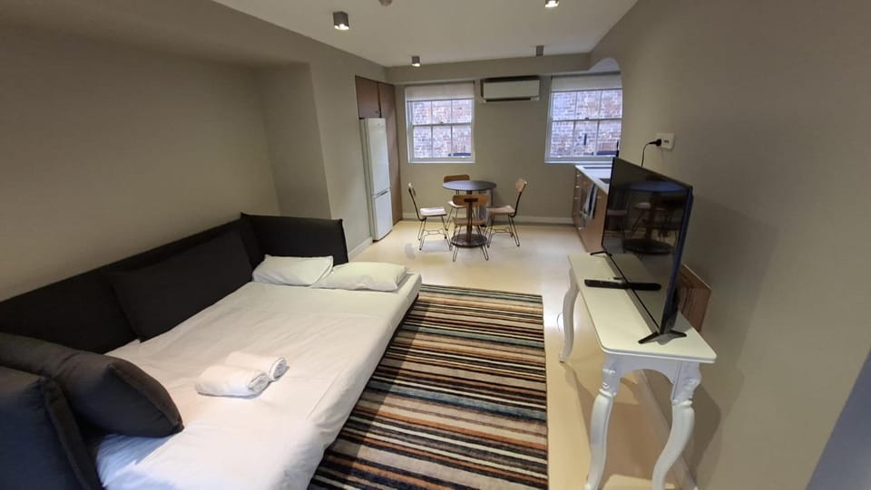Alexis on Bourke Urban Escape Loft Apartment 2 Sleeps 4 Apartment in Surry Hills