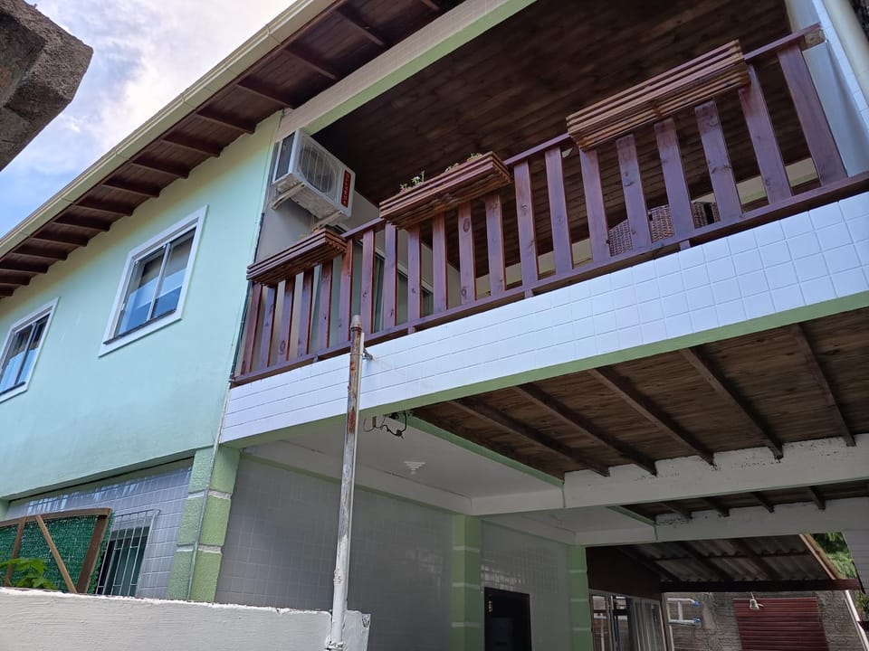 CASA Temporada A Sul da ilha próximo praias aeroporto Apartment in Florianopolis