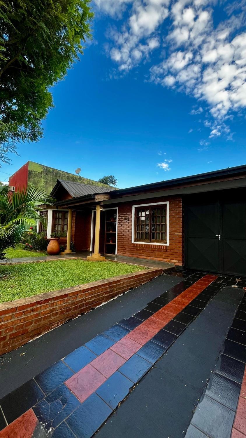 Los Zorzales House in Puerto Iguazú