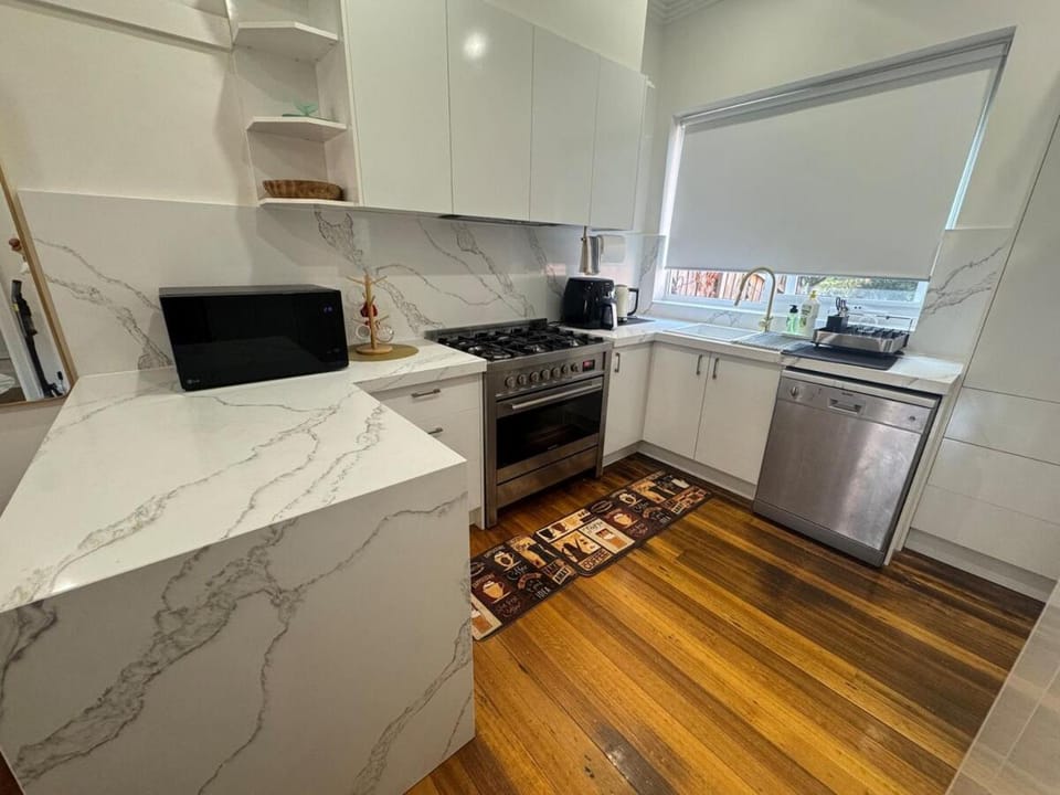 Kitchen or kitchenette, dishwasher, pet friendly, stove, toaster