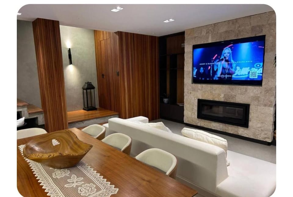Casa de luxo com piscina Villa in Florianopolis