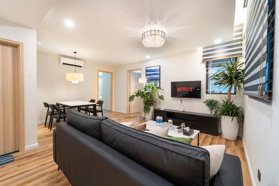 Screc Tower- Luxury 2-bedroom serviced apartment in District 3, HCMC Apartment in Ho Chi Minh City