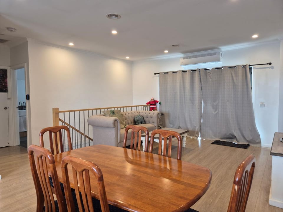 Communal lounge/ TV room, Living room, Dining area