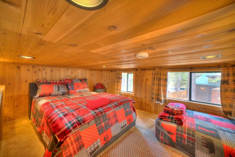 Cabin - Full Kitchen - pet friendly - TV Cabin in South Lake Tahoe