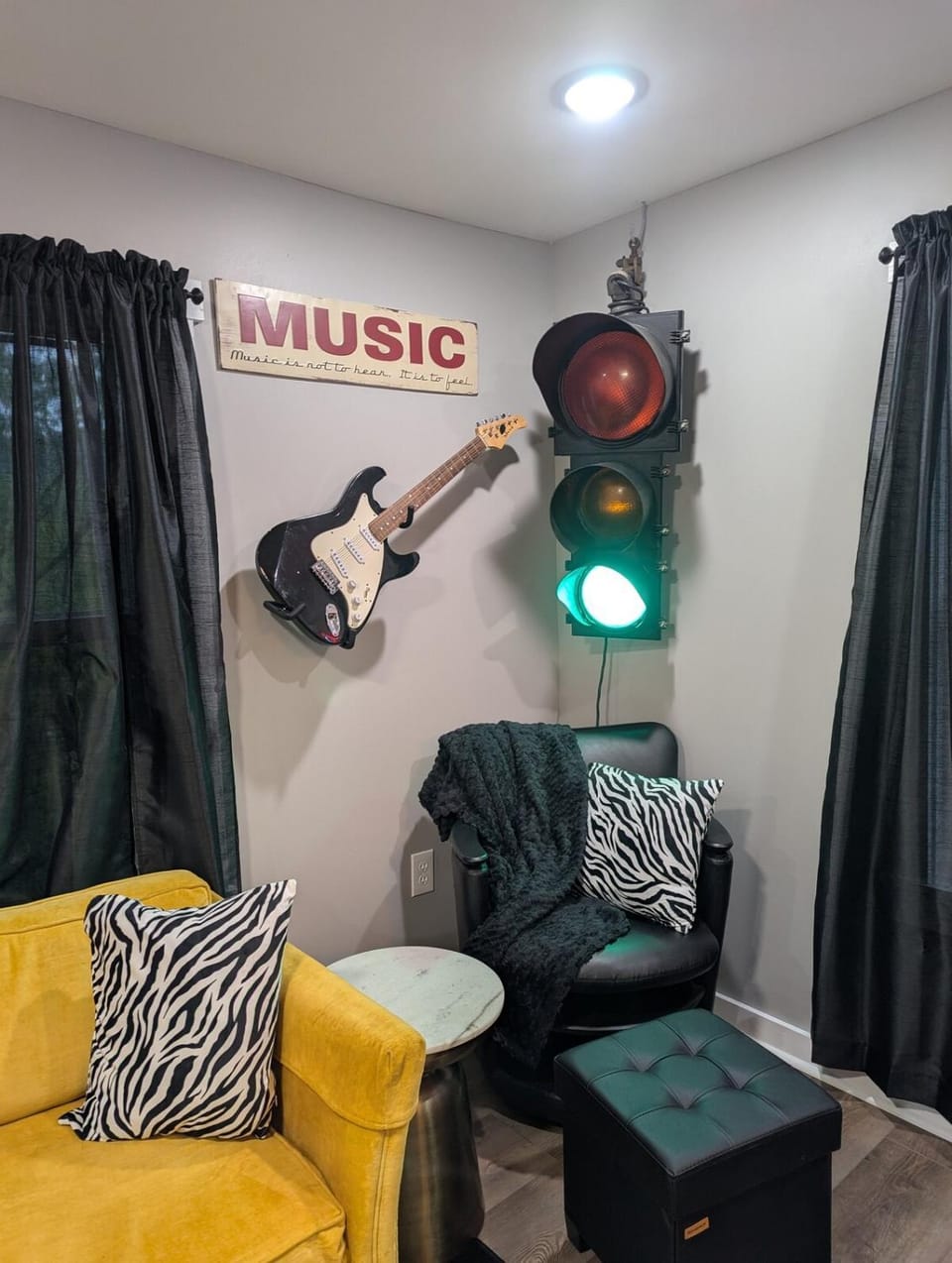 Living room, Decorative detail