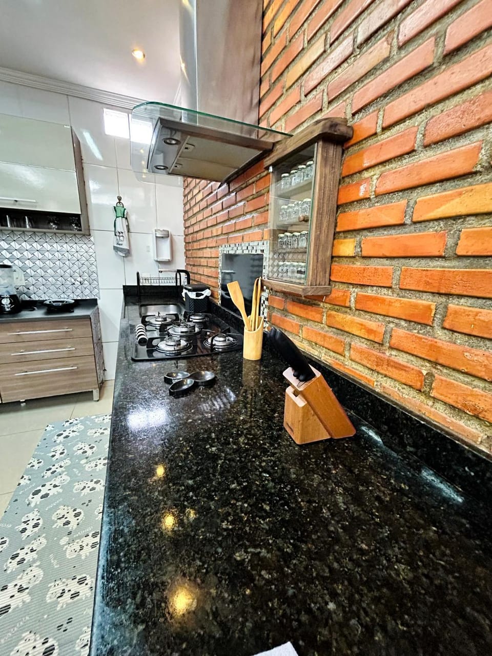 Kitchen or kitchenette, oven, stove