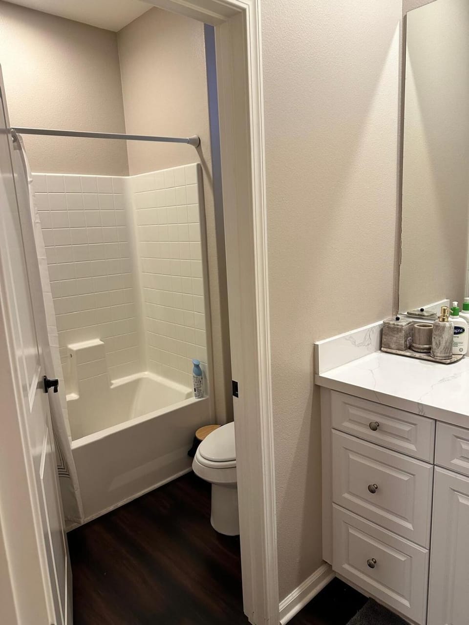 Shower, Toilet