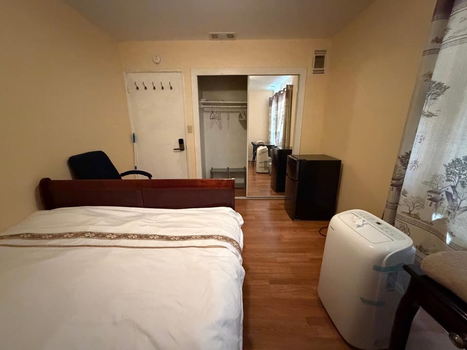 Citrus Loft - Quiet and close to anywhere female only Vacation rental in Covina