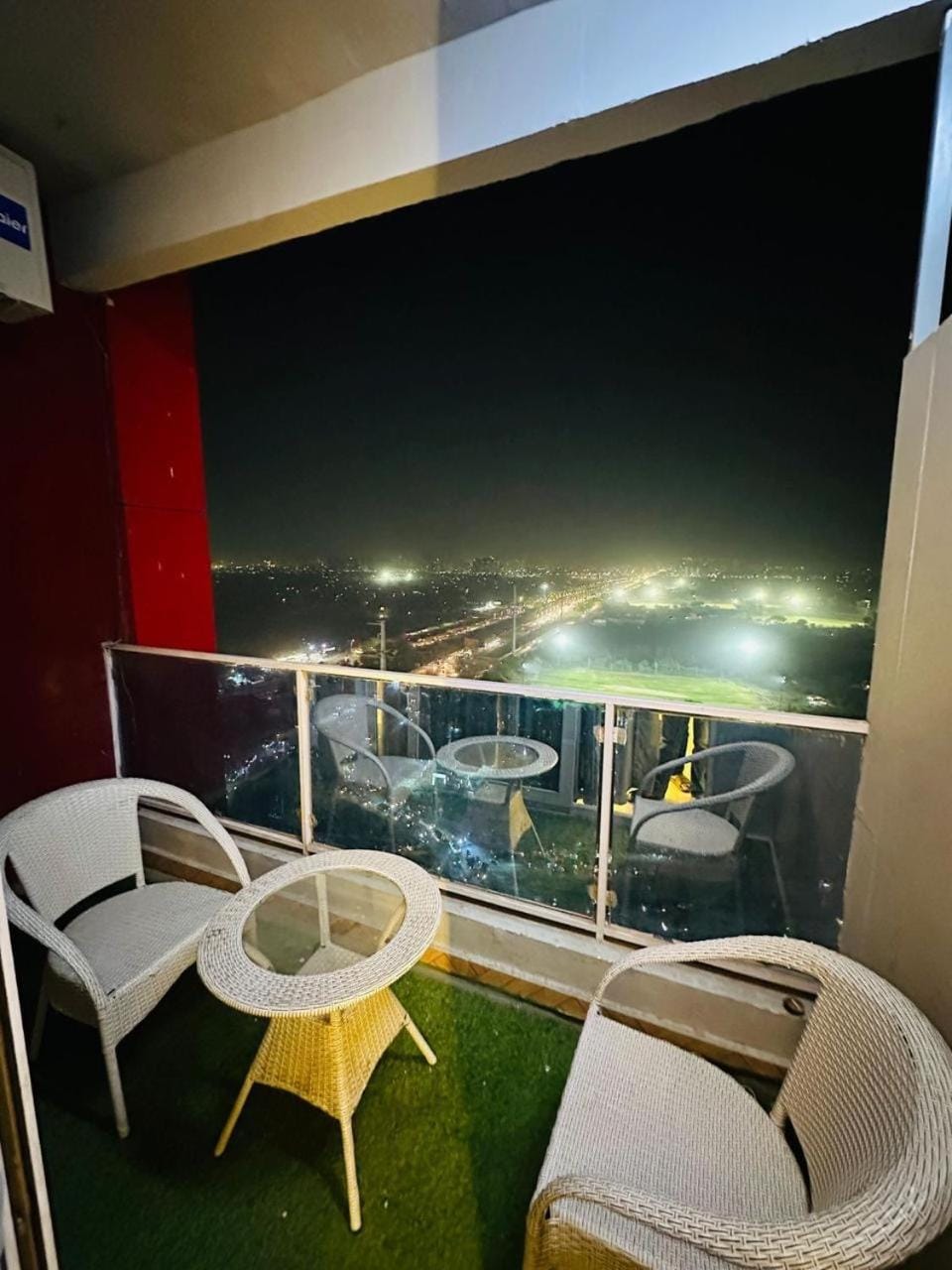 Hulk apartment Apartment in Noida