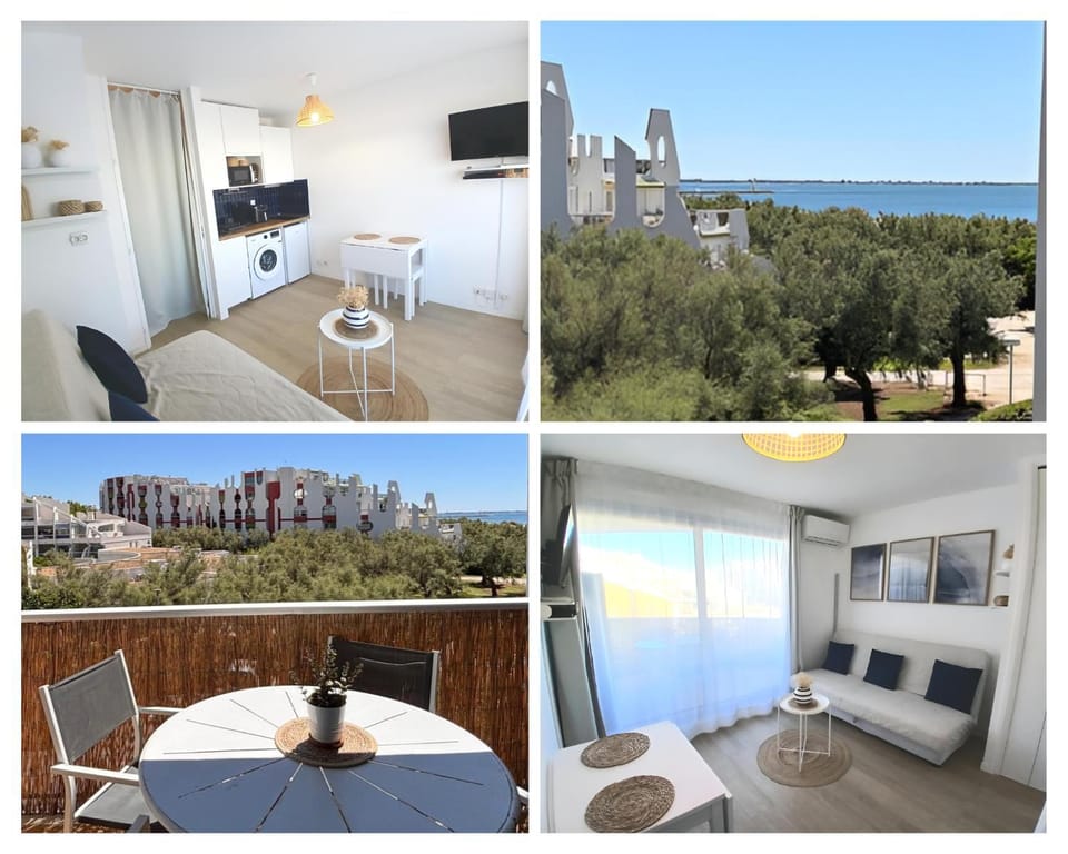 TV and multimedia, Balcony/Terrace, Kitchen or kitchenette, Living room, Photo of the whole room, Dining area, Sea view
