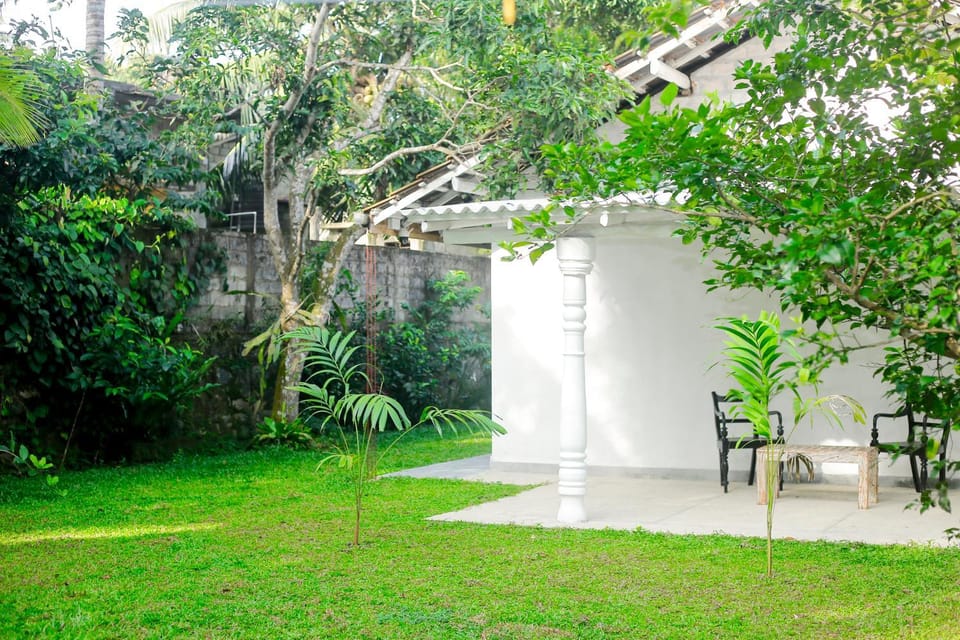Tharu Villa Villa in Ahangama