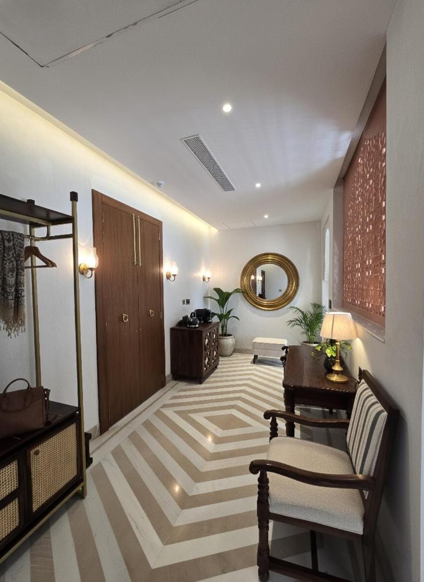 Seating area, wardrobe
