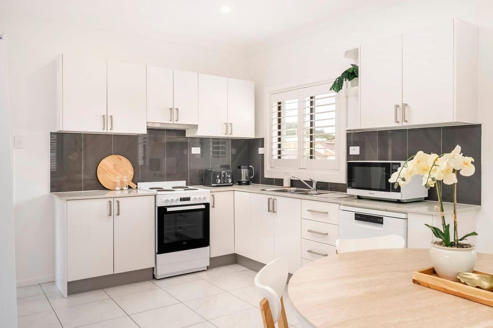 Dalton Escape House in Nelson Bay