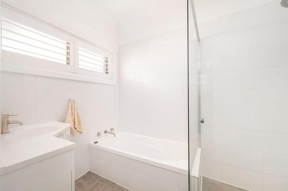 Dalton Escape House in Nelson Bay