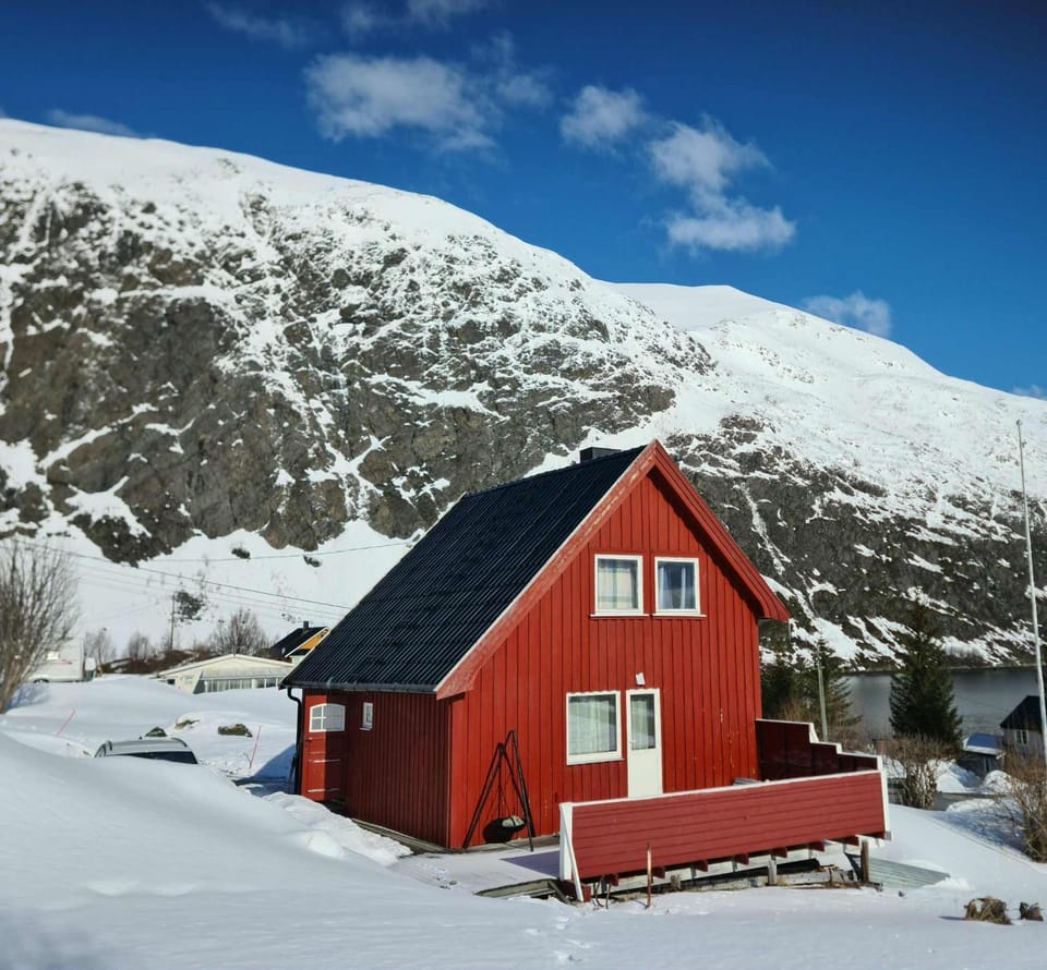 Property building, Day, Winter, Mountain view