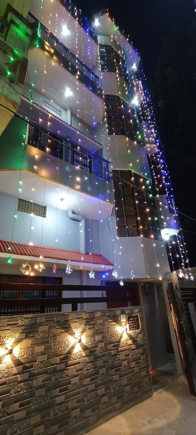 Bajrang kutir B House in Varanasi