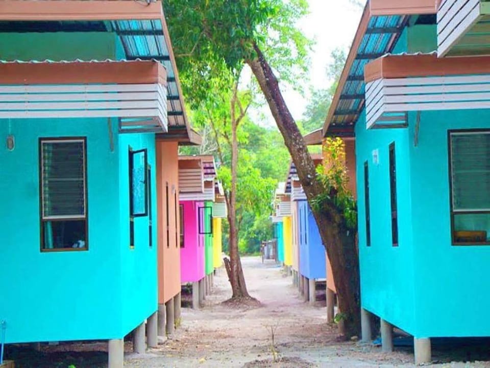 MP Resort Koh Phayam Bed and Breakfast in Ko Phayam