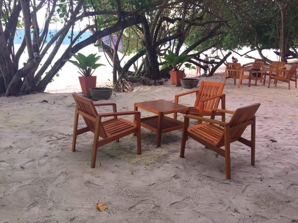 MP Resort Koh Phayam Bed and Breakfast in Ko Phayam