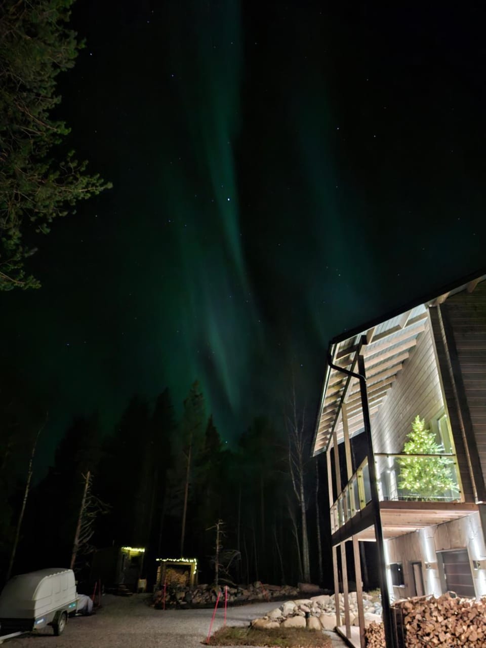Taalonpesä modern villa in Levi Chalet in Lapland