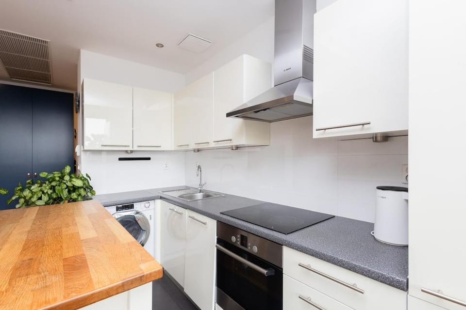 Sunny 2B apartment in City Centre Apartment in Krakow