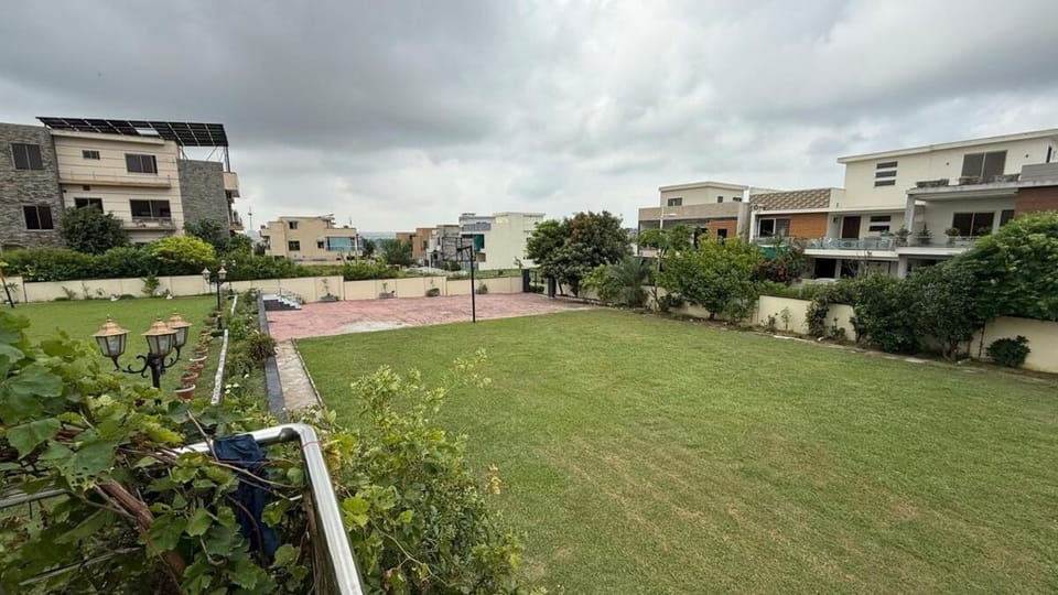 Mini Farmhouse House in Islamabad Capital Territory