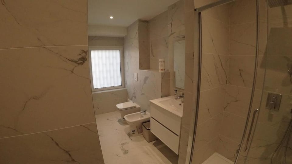 Signorile 2B central room with private bathroom and kitchenette Apartment in Bari