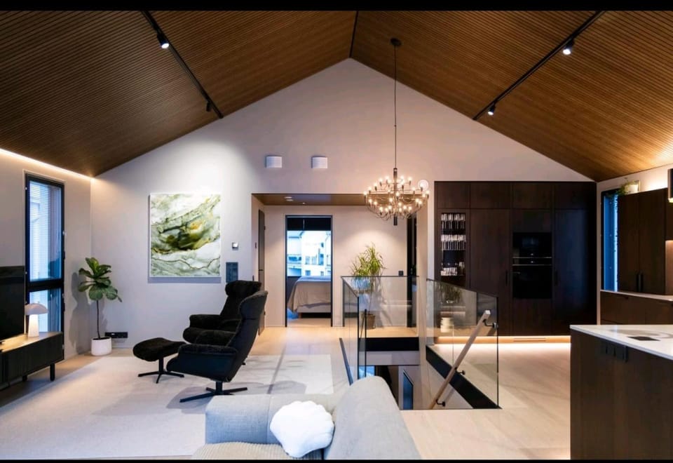 TV and multimedia, Kitchen or kitchenette, Living room, Seating area, Dining area