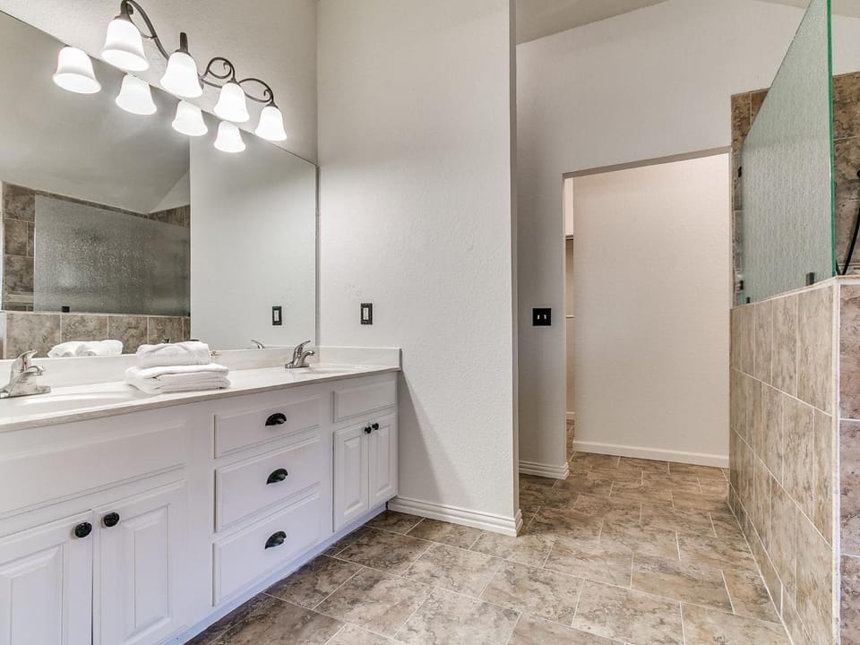 Bathroom, Photo of the whole room