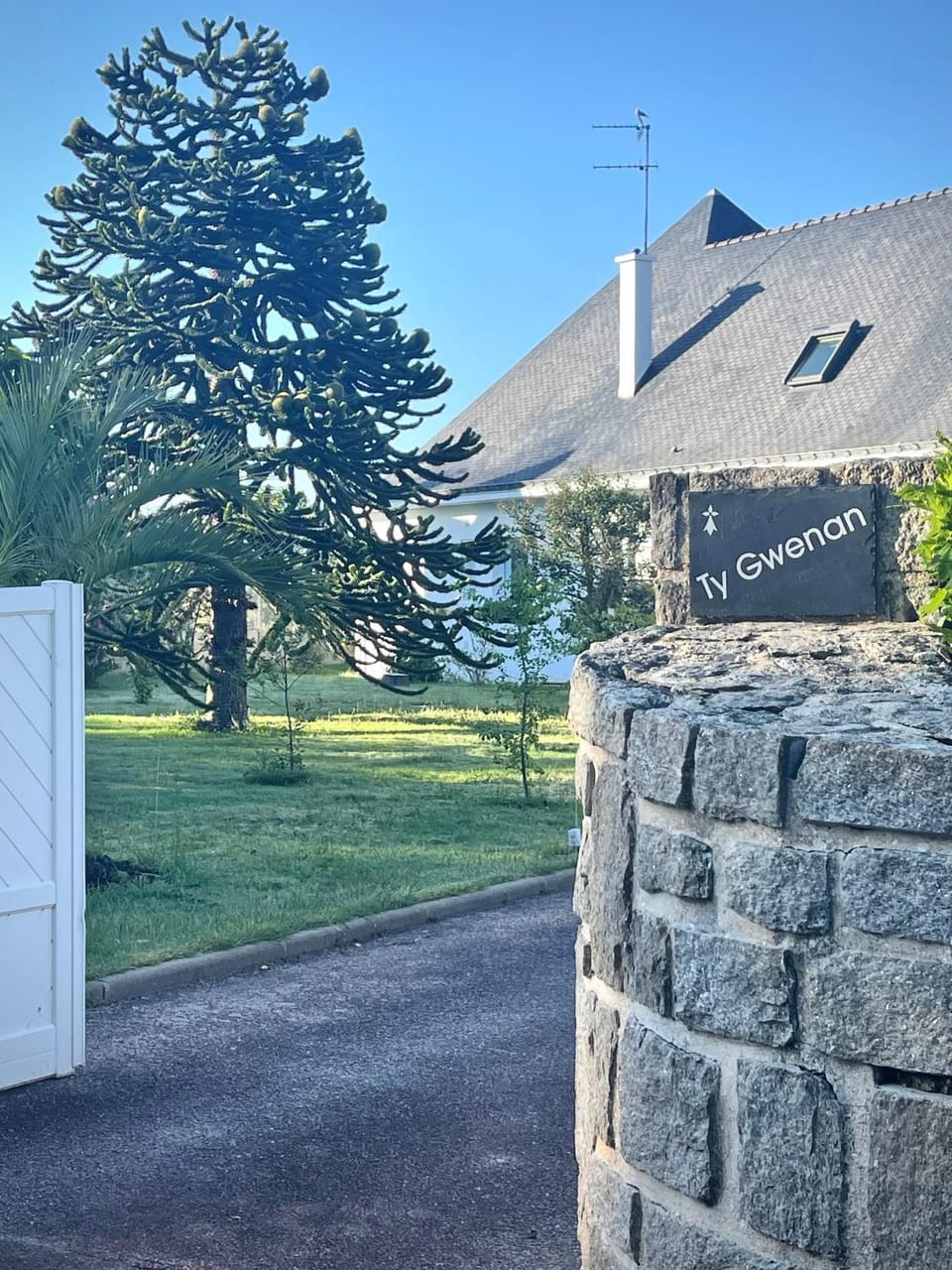 Property building, Garden