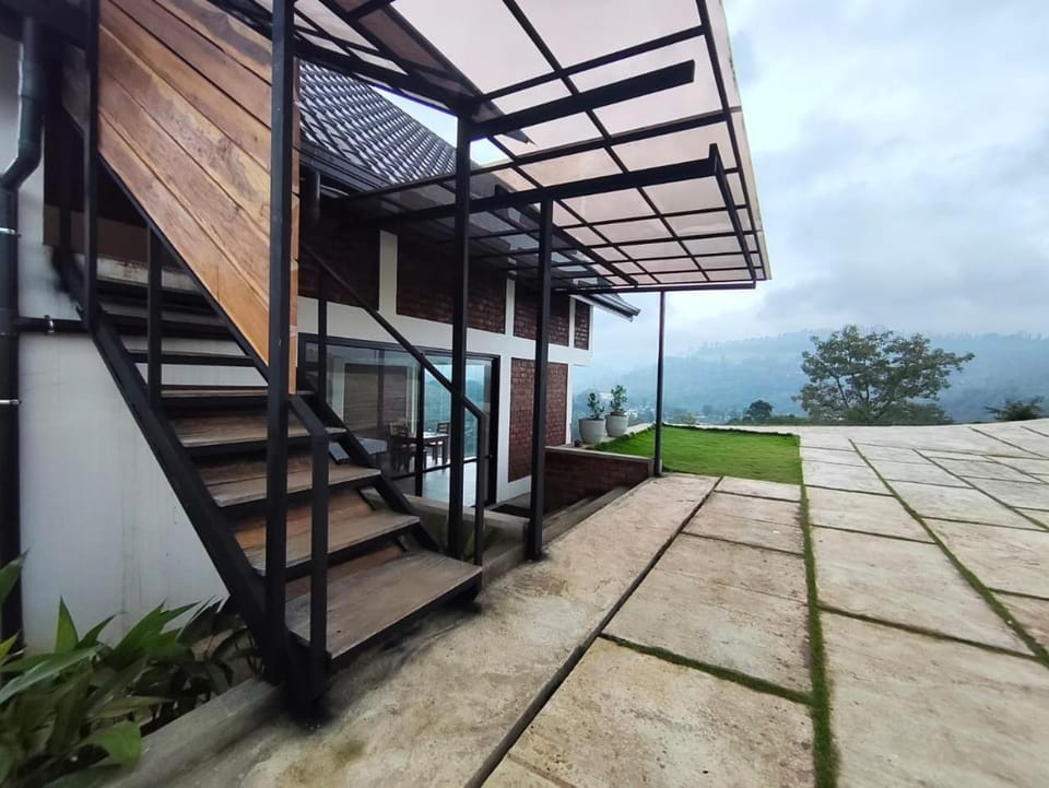 Green Hill 360 Villa Hali Ela Bed and Breakfast in Uva Province, Sri Lanka