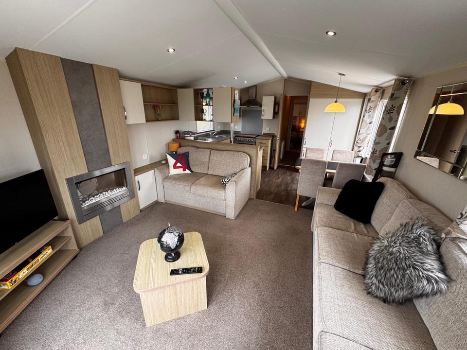 Living room, Photo of the whole room, Seating area
