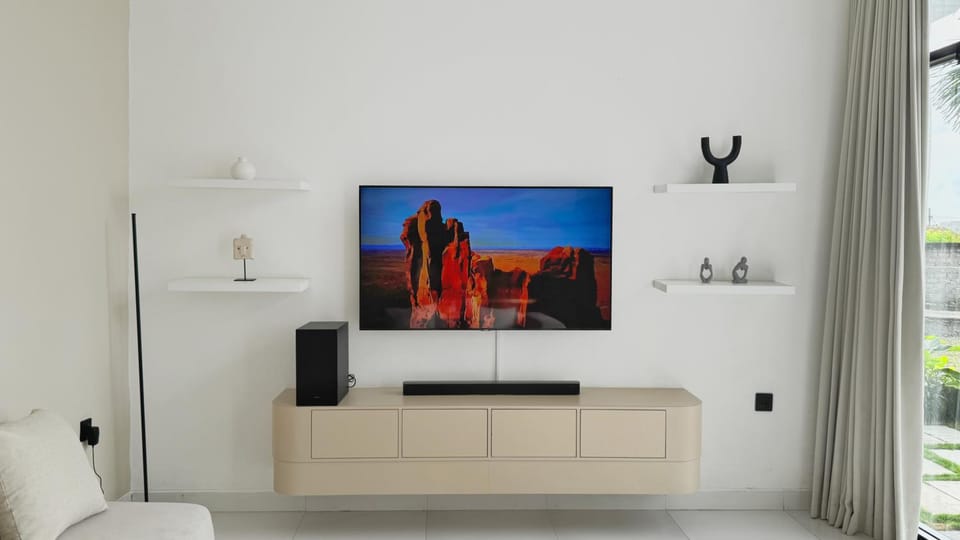 TV and multimedia, Living room, Decorative detail