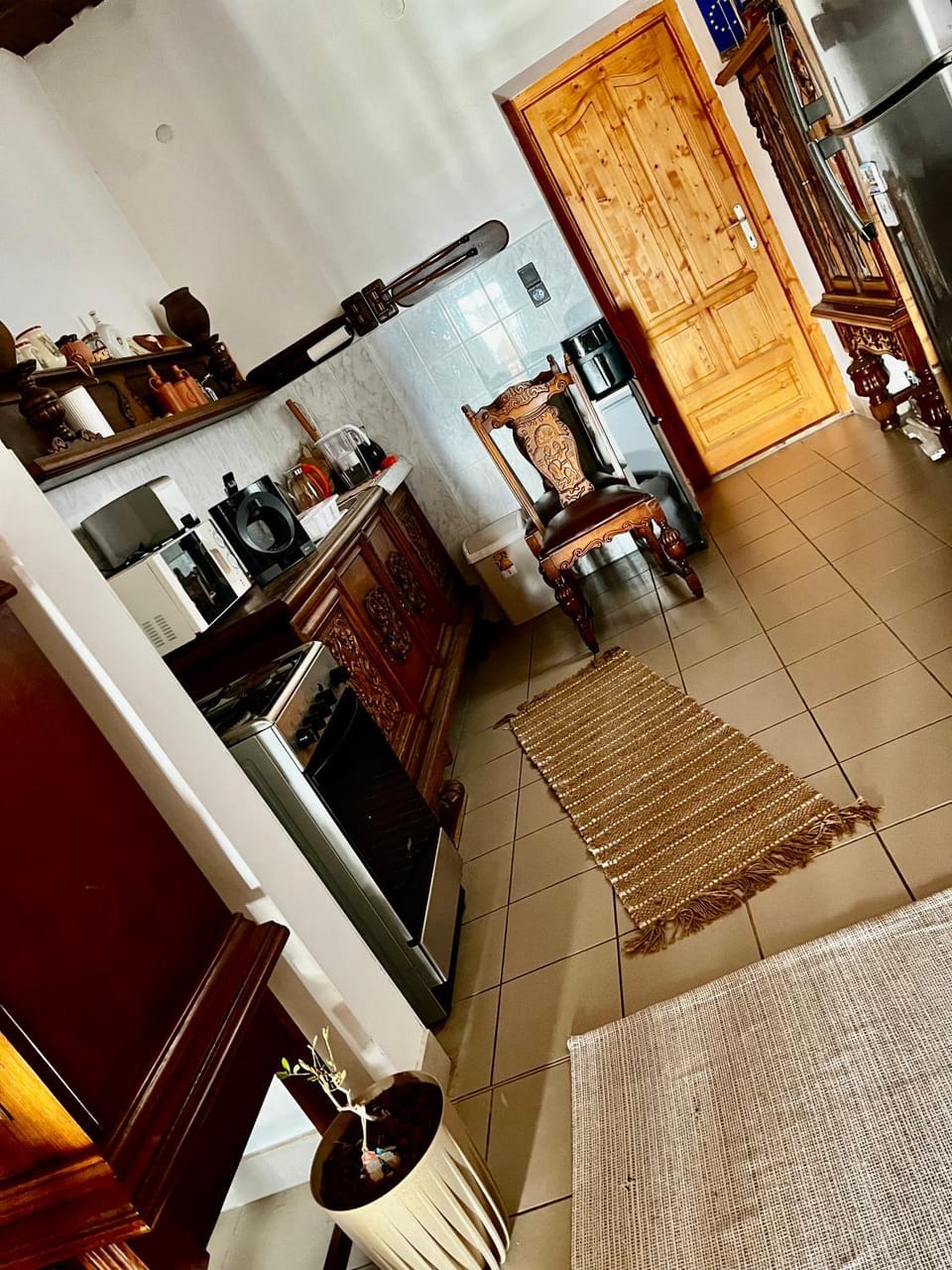 Kitchen or kitchenette