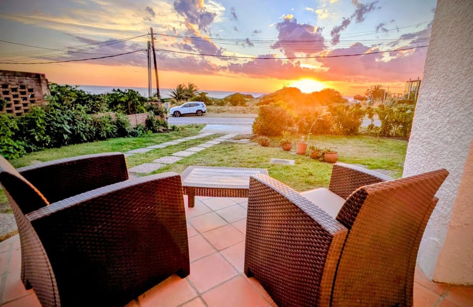 Facade/entrance, Natural landscape, Balcony/Terrace, Bedroom, Garden view, Sea view, Sunset