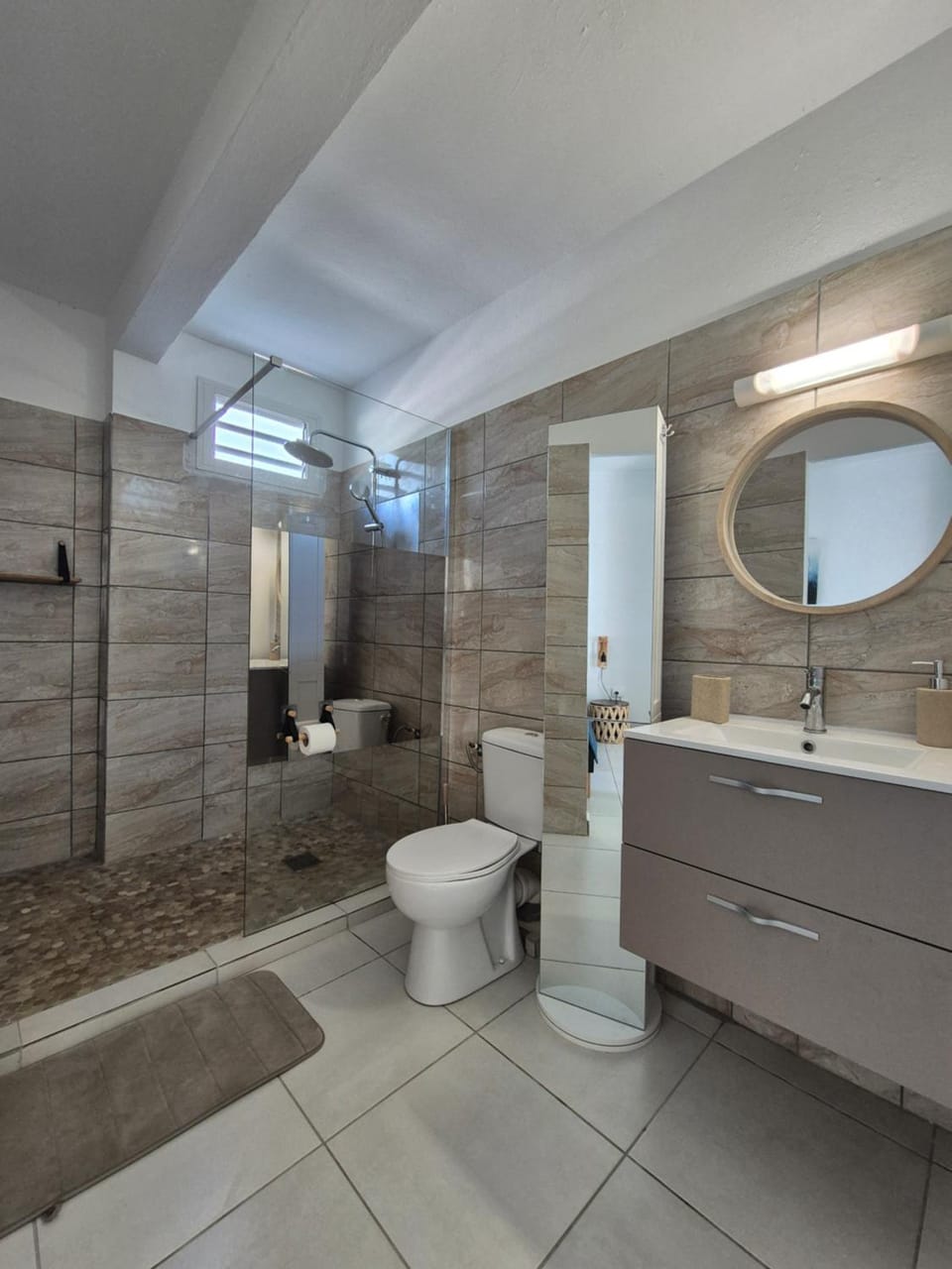 Shower, Bathroom