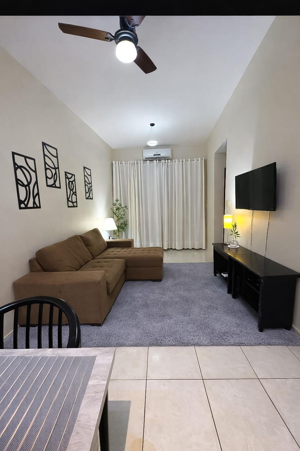 Communal lounge/ TV room, TV and multimedia, Living room