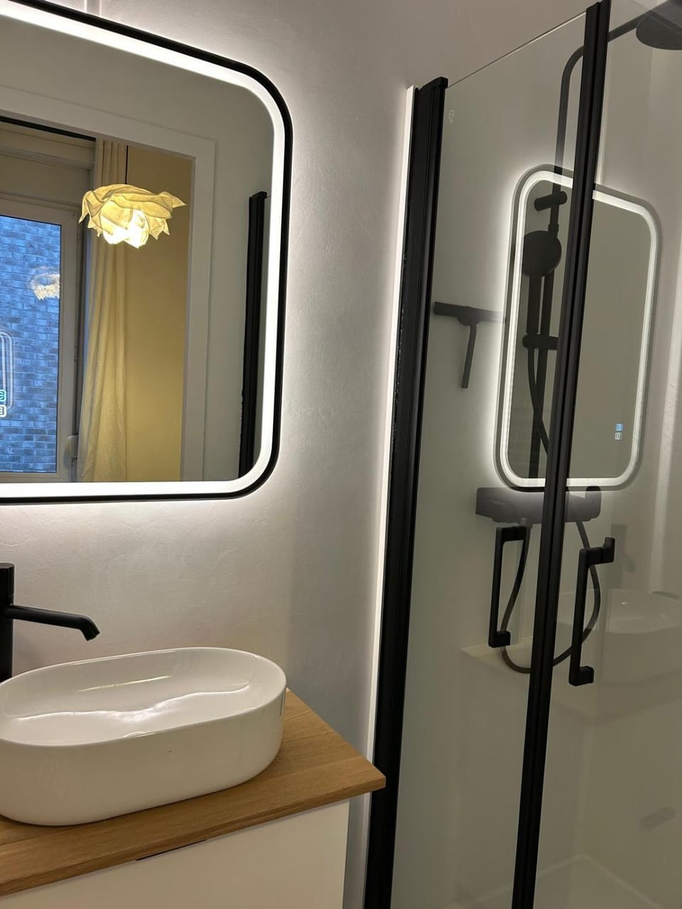 Green Studio Apartment in Lille