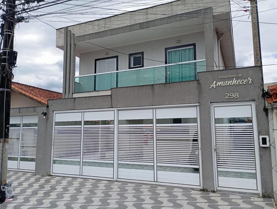 Casa 2 Sobrado condomínio Amanhecer House in State of São Paulo
