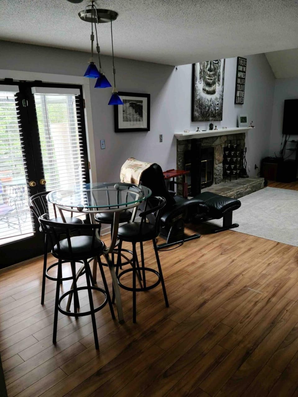 Large place close golf course ,mall and downtown Apartment in Raleigh
