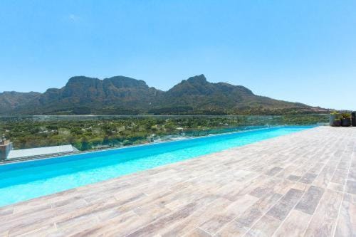 Mountain view, Pool view, Swimming pool, Swimming pool